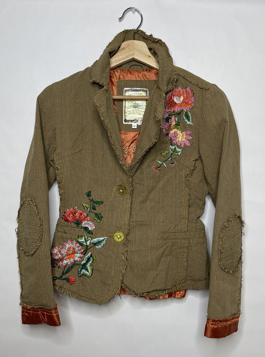 Paparazzi Floral Embroidered”Where There is Love,” Eccentric Paparazzi Floral Embroidered”Where There is Love,” Eccentric