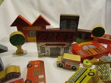 Wooden Blocks Vehicle  Town Playset LIKE Melissa  Doug    EUC 