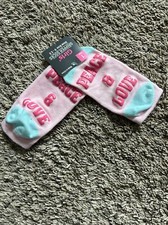 Girls Gripper Socks Peace And Love 1 Pair Size 9-2.5- NEW
