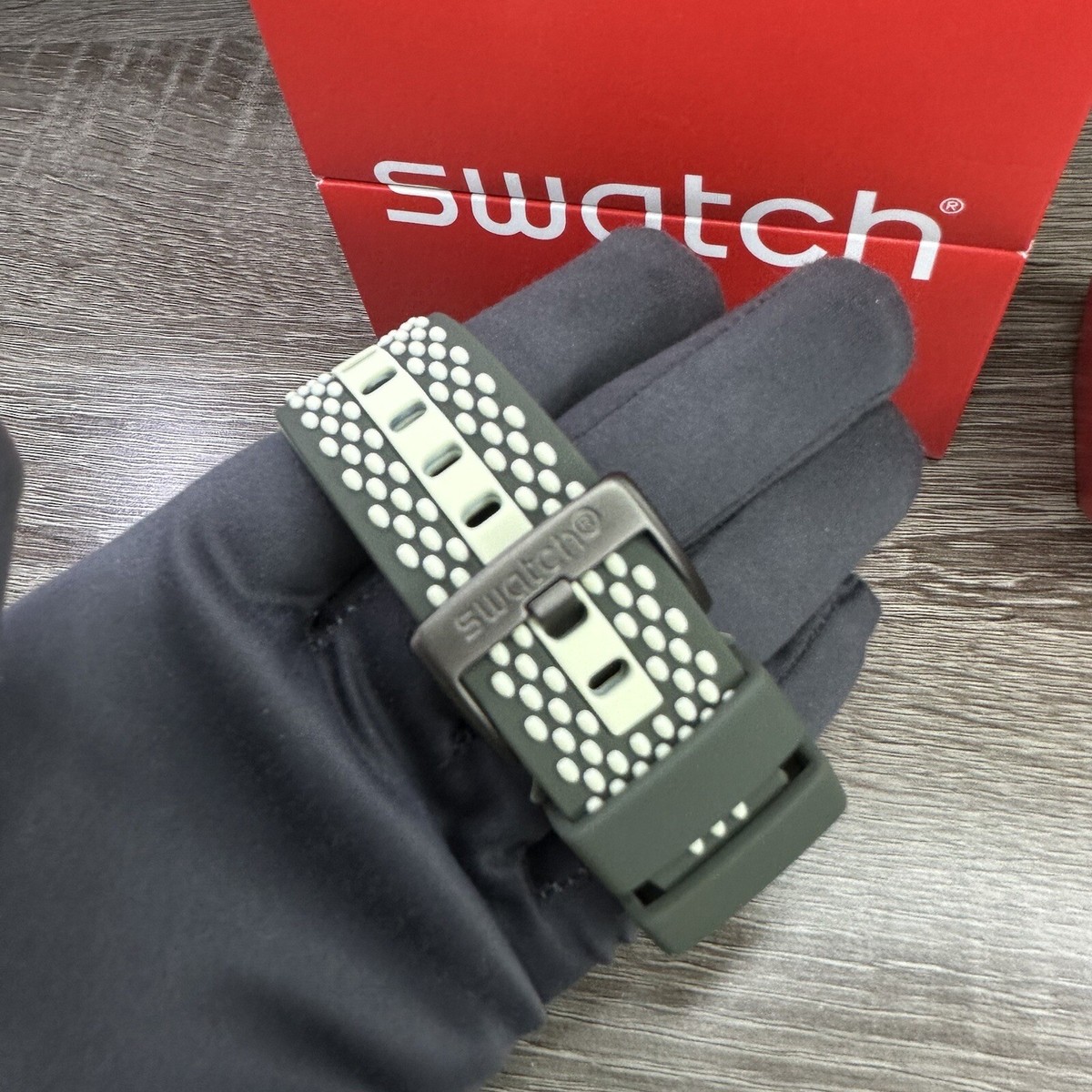 NEW✓ Swatch BIG BOLD BBBLANCO Olive Green 47mm Sport Watch NEW✓ Swatch BIG BOLD BBBLANCO Olive Green 47mm Sport Watch