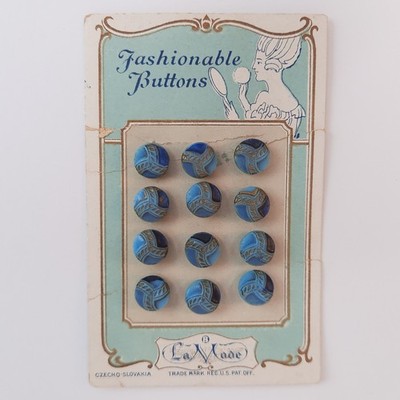 Vintage La Mode Fashionable Buttons on Original Card 12 Buttons NOS