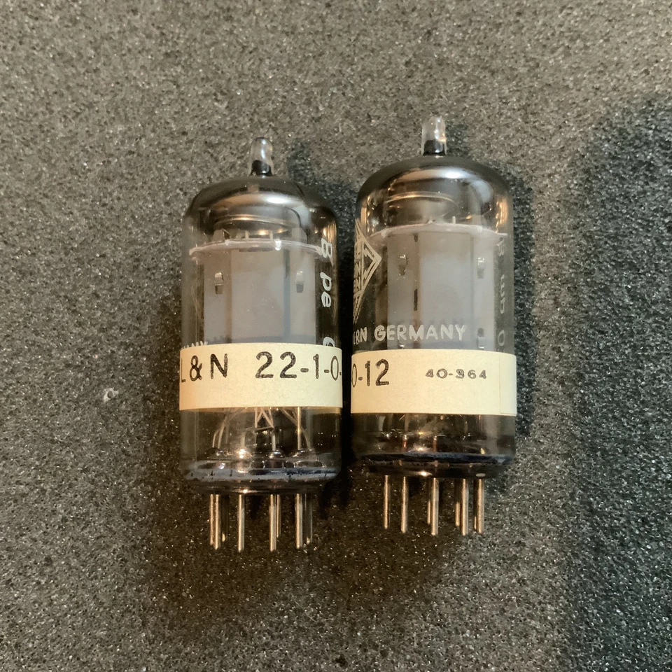Telefunken 12AX7 ECC83 L&N Tubos Seleccionados Placa Lisa 12ax7a B339 7025 ¡RARO!! Foto 3 de 4