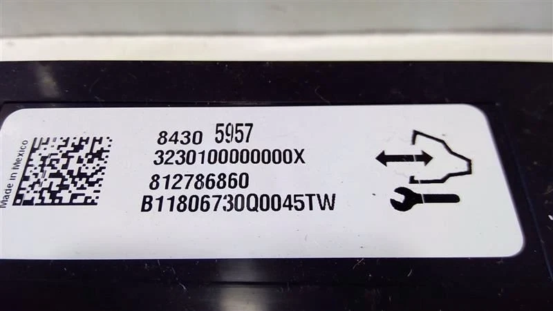 2018-2021 CHEVROLET EQUINOX TEMPERATURE CONTROL MODULE OEM 84305957 - Image 3 of 4