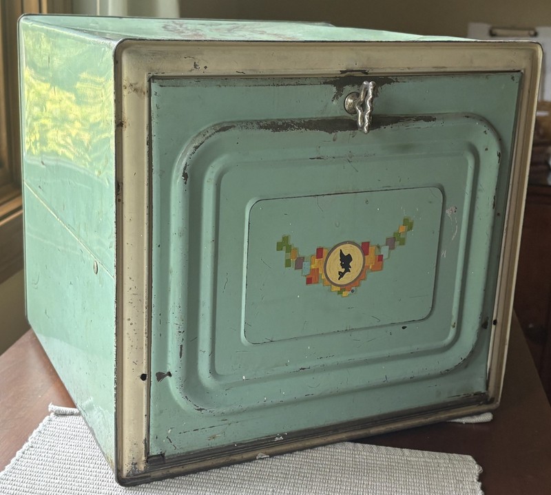 Antique Primrose Brand Enameled Tin Pie/Bread Box