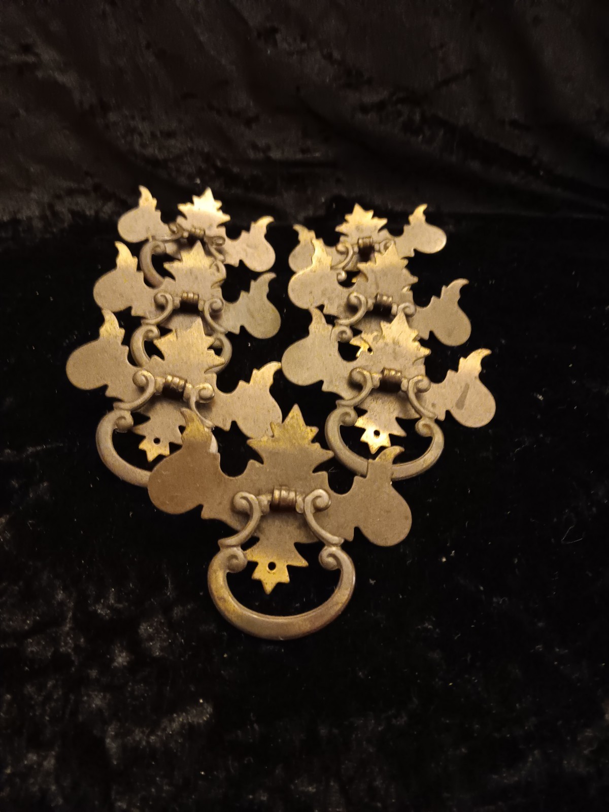 Vtg 7 Small Thin Single Screw Reclaimed Gold Metal Batwing-style Handles Pulls