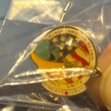 Original NASA Challenger Space Shuttle Hi Quality Pin New Package Sealed