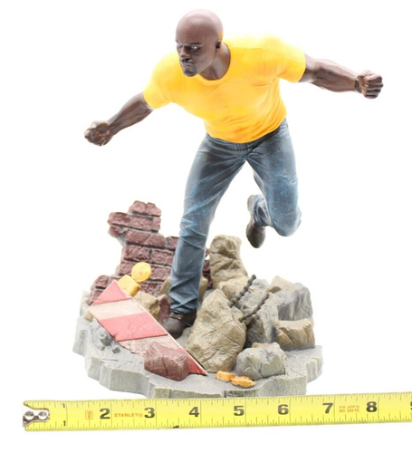 Diamond Select Gallery Diorama Luke Cage 2018 Marvel - Picture 7 of 8