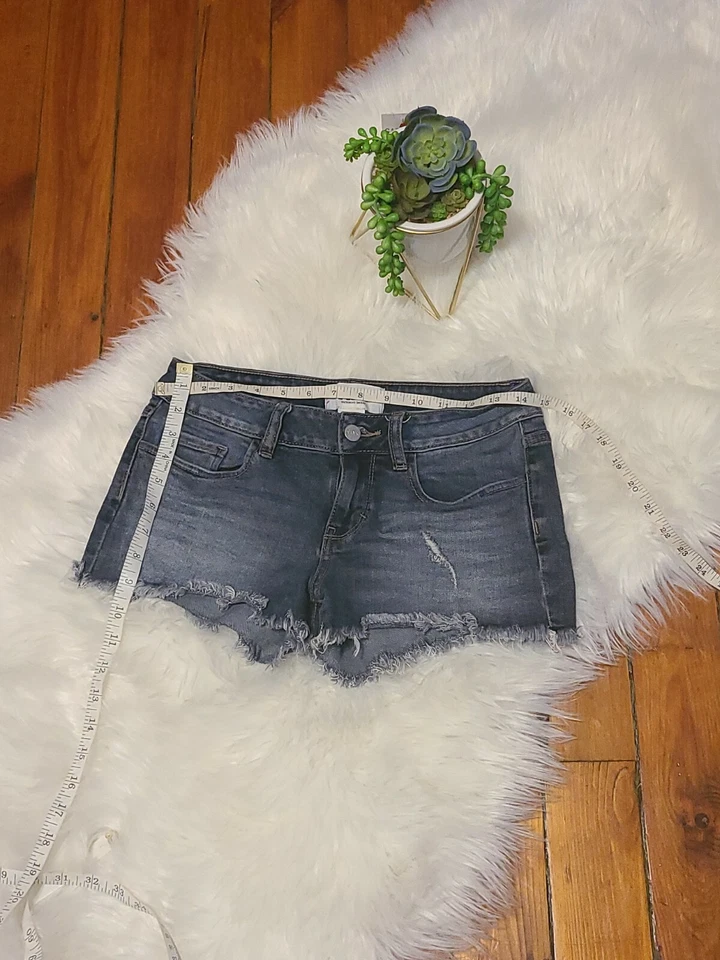 Pantalones cortos de mezclilla desgastados ROSA Victoria's Secret para mujer talla 2 Foto 3 de 4