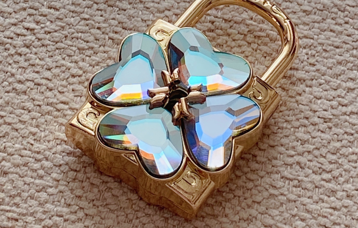 Anime Shugo Chara! Amulet Heart Hinamori Amu Necklace lock Cosplay