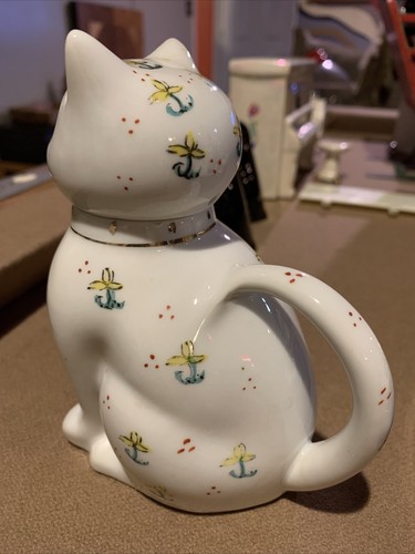 Vintage Chinese Oriental Ceramic White W/flowers & Gold Kitty Cat Teapot/Creamer - Picture 2 of 9