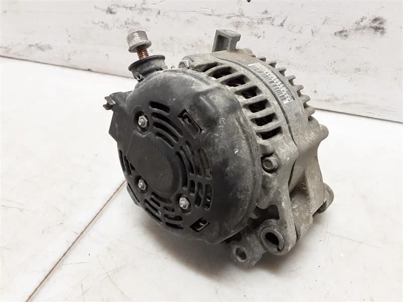 Alternador Jeep JK Wrangler OEM Denso 3,6 L 160 amperios P68078950aa 2012-2018 97001 Foto 3 de 4