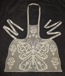 Delightful Vintage White Crochet BUTTERFLY & FLOWERS Apron. Too sweet! 