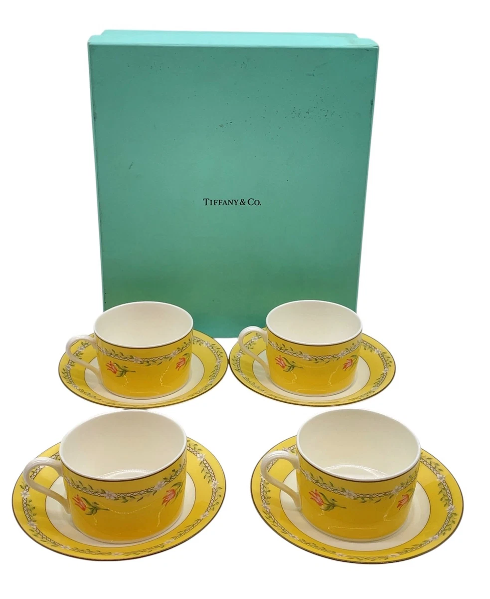 Фарфоровая столовая посуда и столовые приборы Tiffany & Co