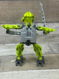 LEGO Bionicle Matoran of Light Tanma Set 8944  Complete w/ Manual