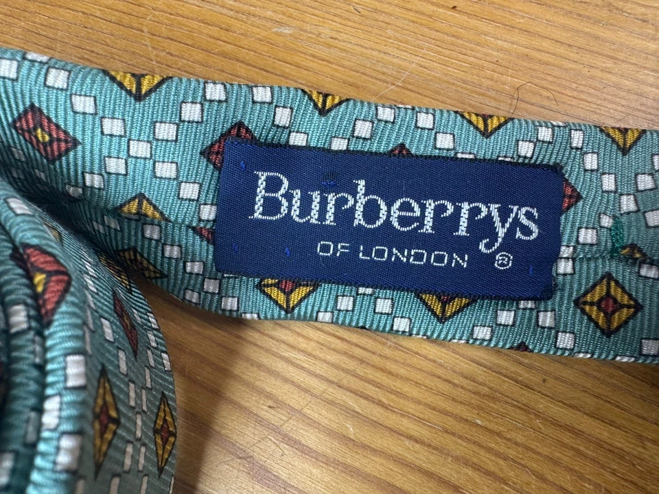 Corbata Burberry's Of London para hombre 100 % seda verde talla 56" Foto 2 de 4