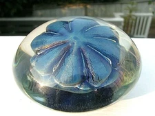SALE!  Lg. EICKHOLT SAND DOLLAR PAPERWEIGHT: Iridescent Blues,Bubbles,1996,4.25"