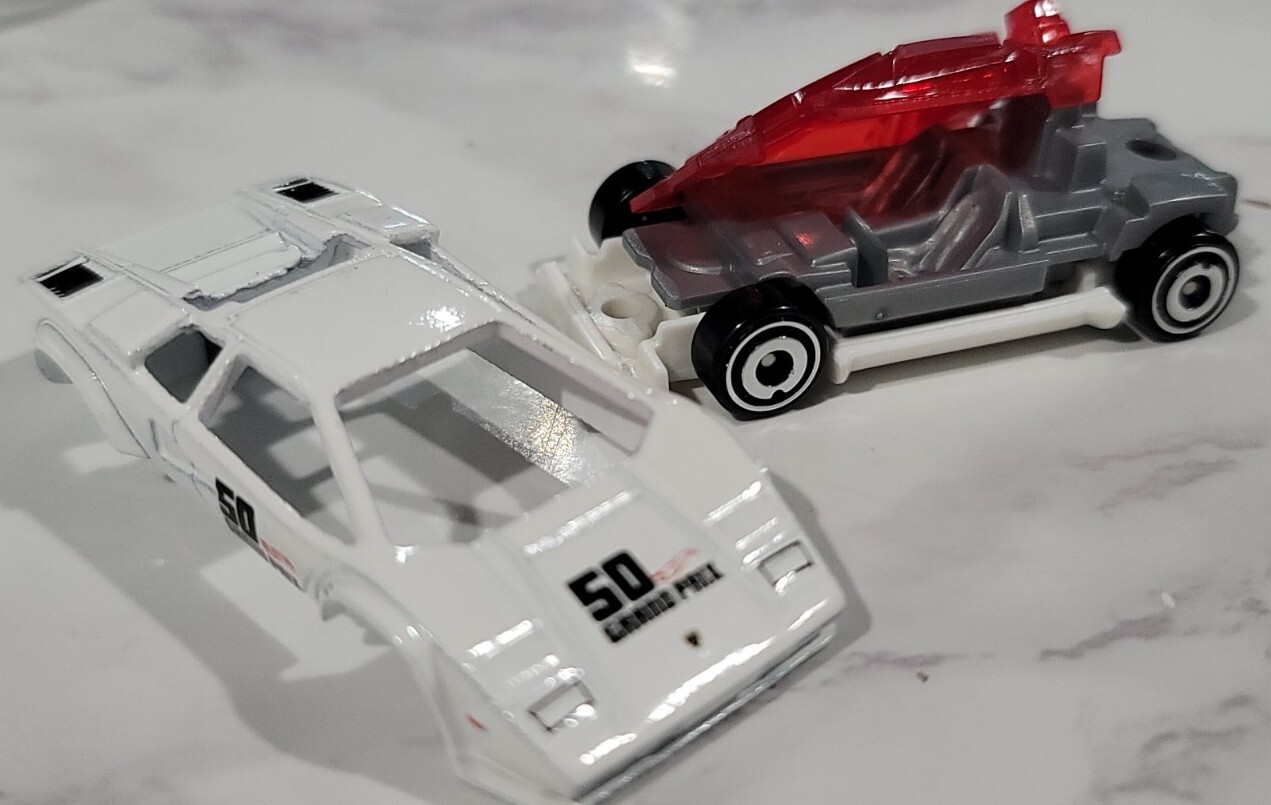 Hot Wheels Lamborghini Countach Pace Car White Loose 2018 Exotics 50 Grand Prix