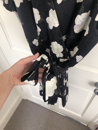 Club Monaco Black And White Short Floral Playsuit - Picture 4 of 5