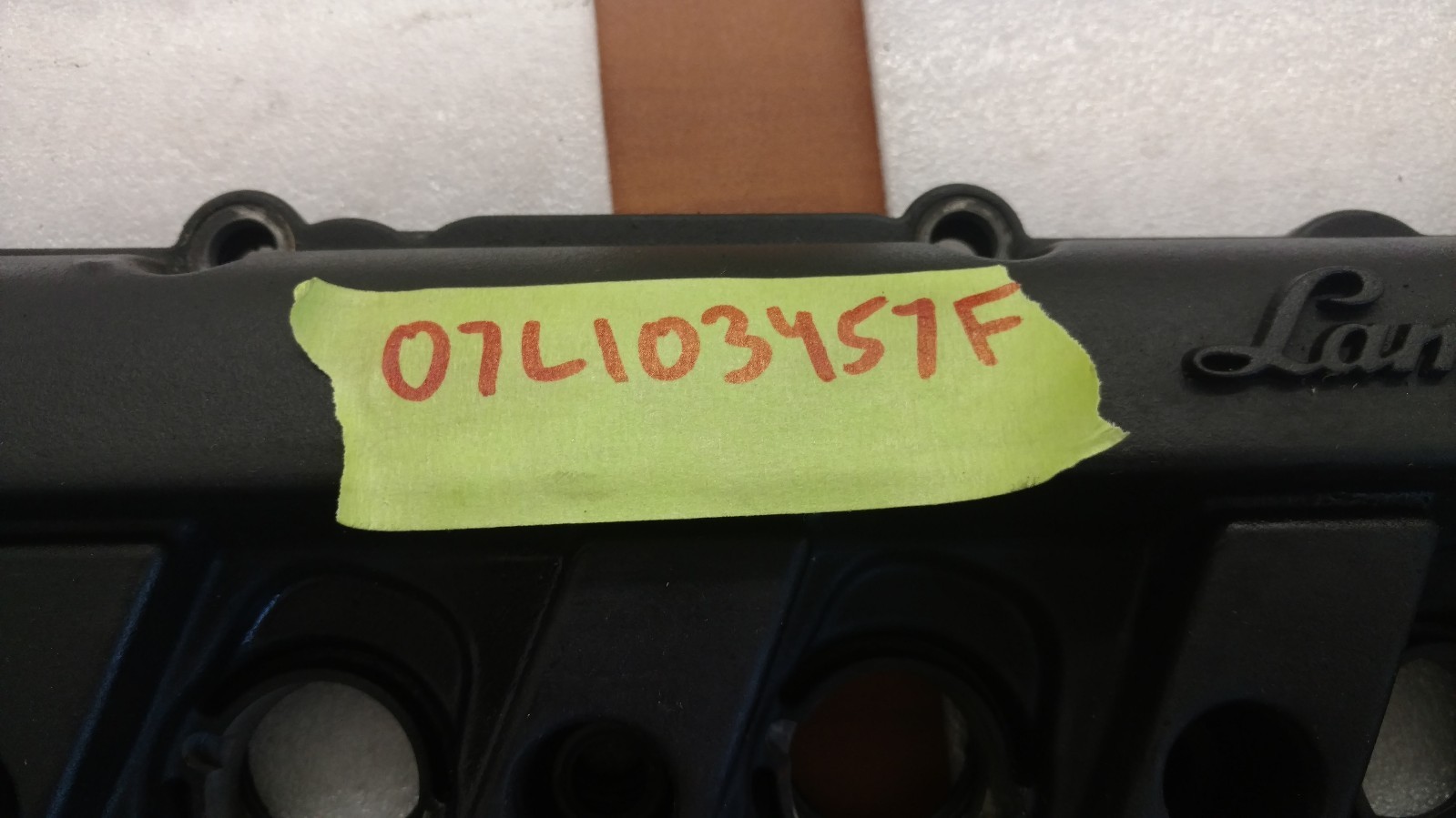 LAMBORGHINI GALLARDO CYLINDER HEAD VALVE COVER OEM 07L103475F