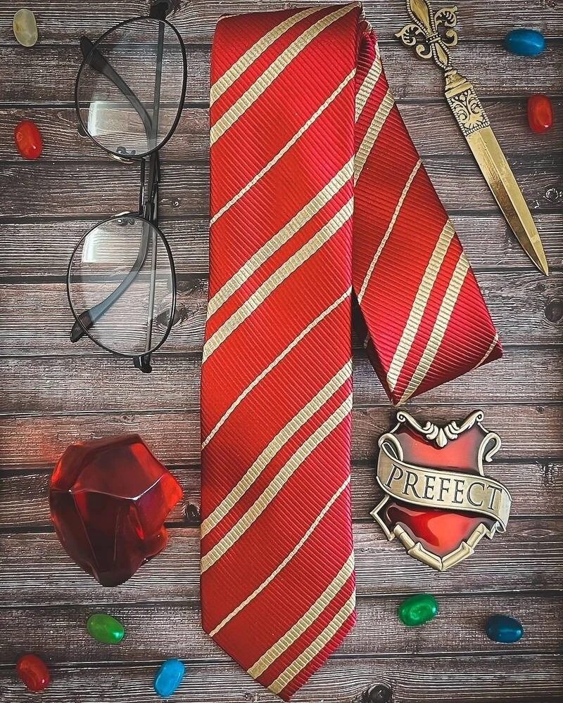 Harry Potter - Tie & Pin Deluxe Box Gryffindor 