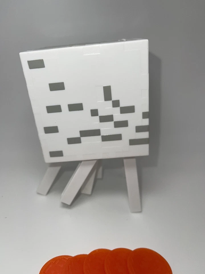 Minecraft 6" Fireball Ghost Launching Action Figure 2021 Mattel With 5 Toy Ammo - Image 4 of 4