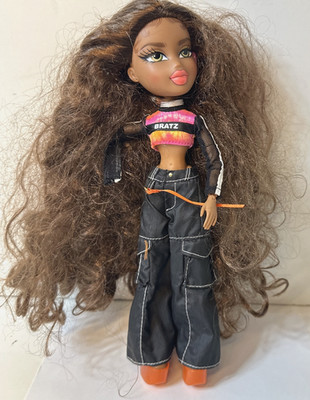 MGA ALWAYS BRATZ SASHA PASSION FOR FASHION MODEL DOLL, Missing Arm