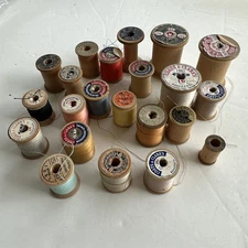 22 Vintage Wooden Spool Coats & Clarks Star Belding Monarch Dyno Thread Sewing