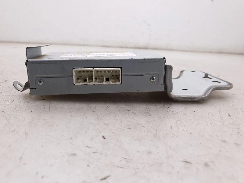 MONTAJE UNIDAD AMPLIFICADOR AUDIO/ESTÉREO SCION TC 11-16  Foto 3 de 4