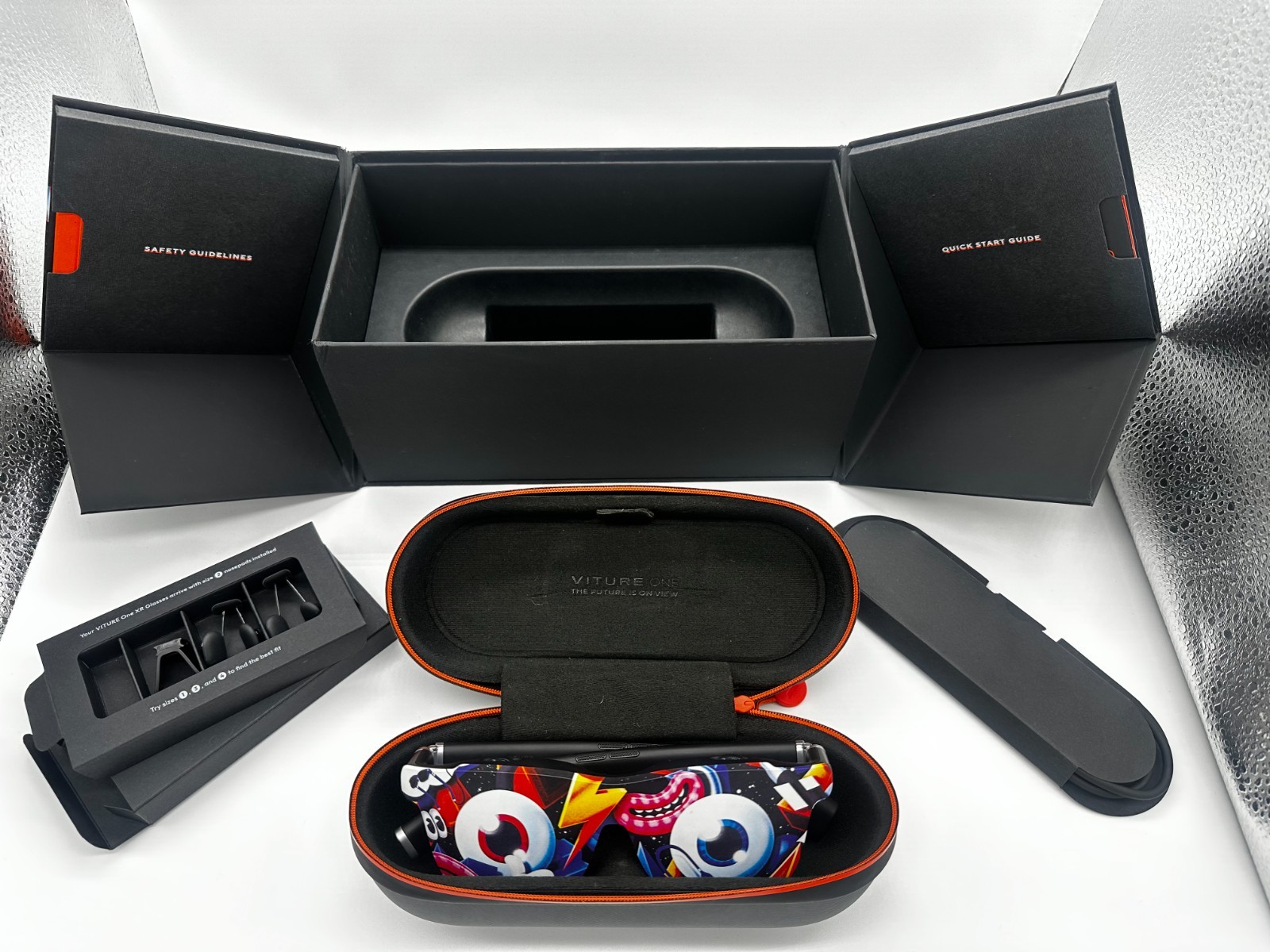 VITURE ONE XR GLASSES (120 HZ) WITH  ACCESSORIES INCLUDED