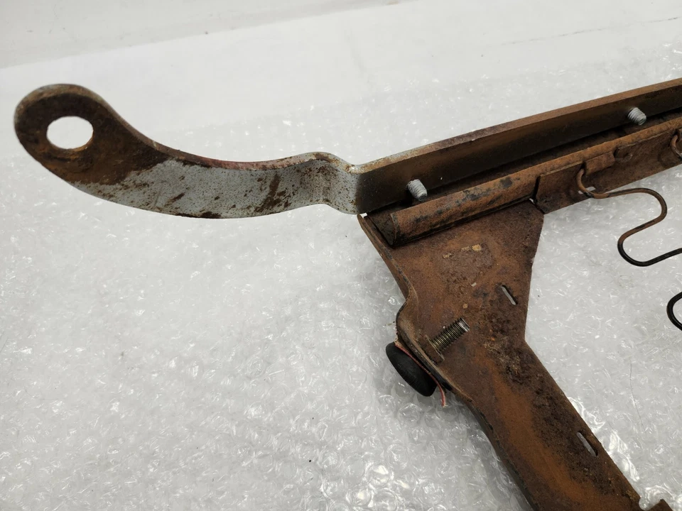 70-78 C3 Corvette верхняя рама спинки сиденья и петли слева или справа OEM ИЗЯЩНЫЙ Gm - Изображение 2 из 4