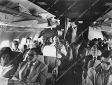 crp-24776 1974 Warren Beatty and cast film The Parallax View crp-24776