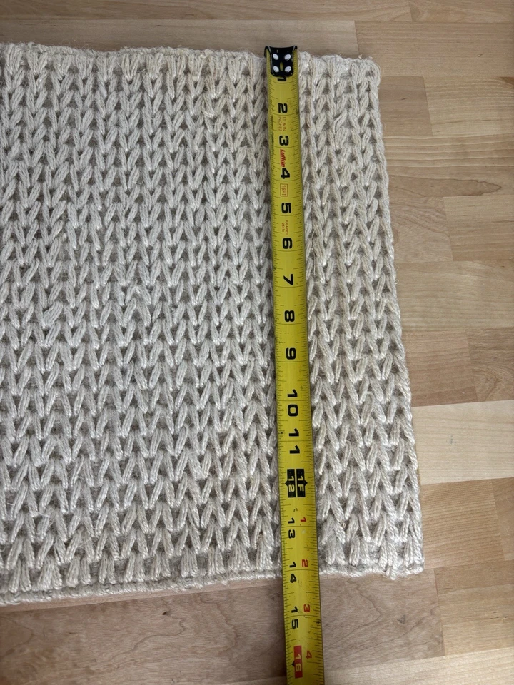 Pottery Barn  100% Jute Beige Placemats 14 in X 20 in lot of 4 NWT - Image 4 of 4