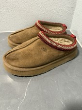 UGG Big Kids Tazz Slipper Slip On Shoes, Likely Size 2, Chestnut/Red Embroidery