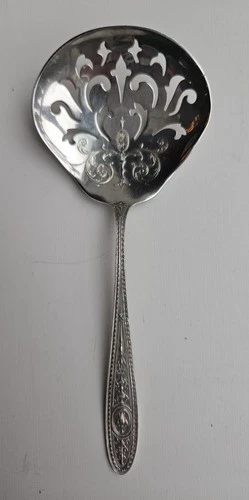 Vintage WEDGWOOD Sterling International Bon Bon Or Nut Server 5.5”