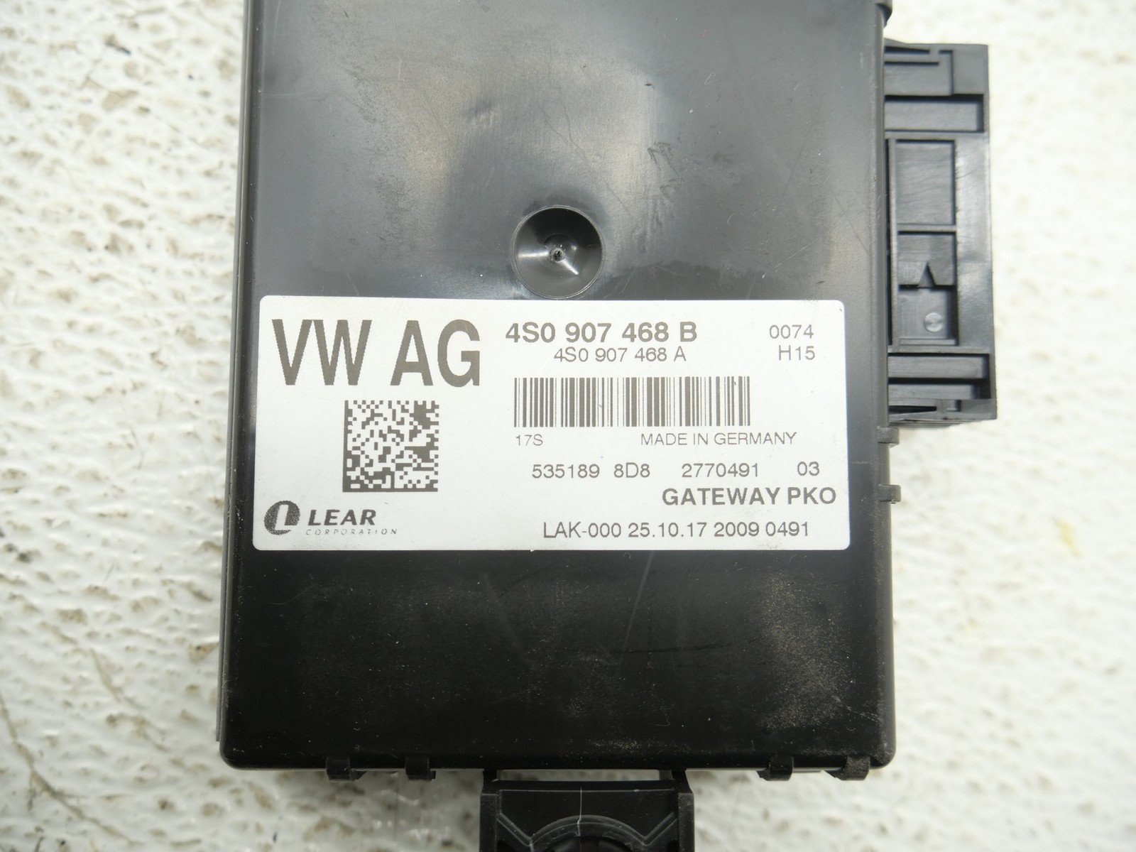 Audi R8 Plus Spyder 2017-2018 Body control module P/N 4S0907468B