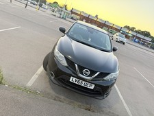 Nissan qashqai 2015 petrol manual .