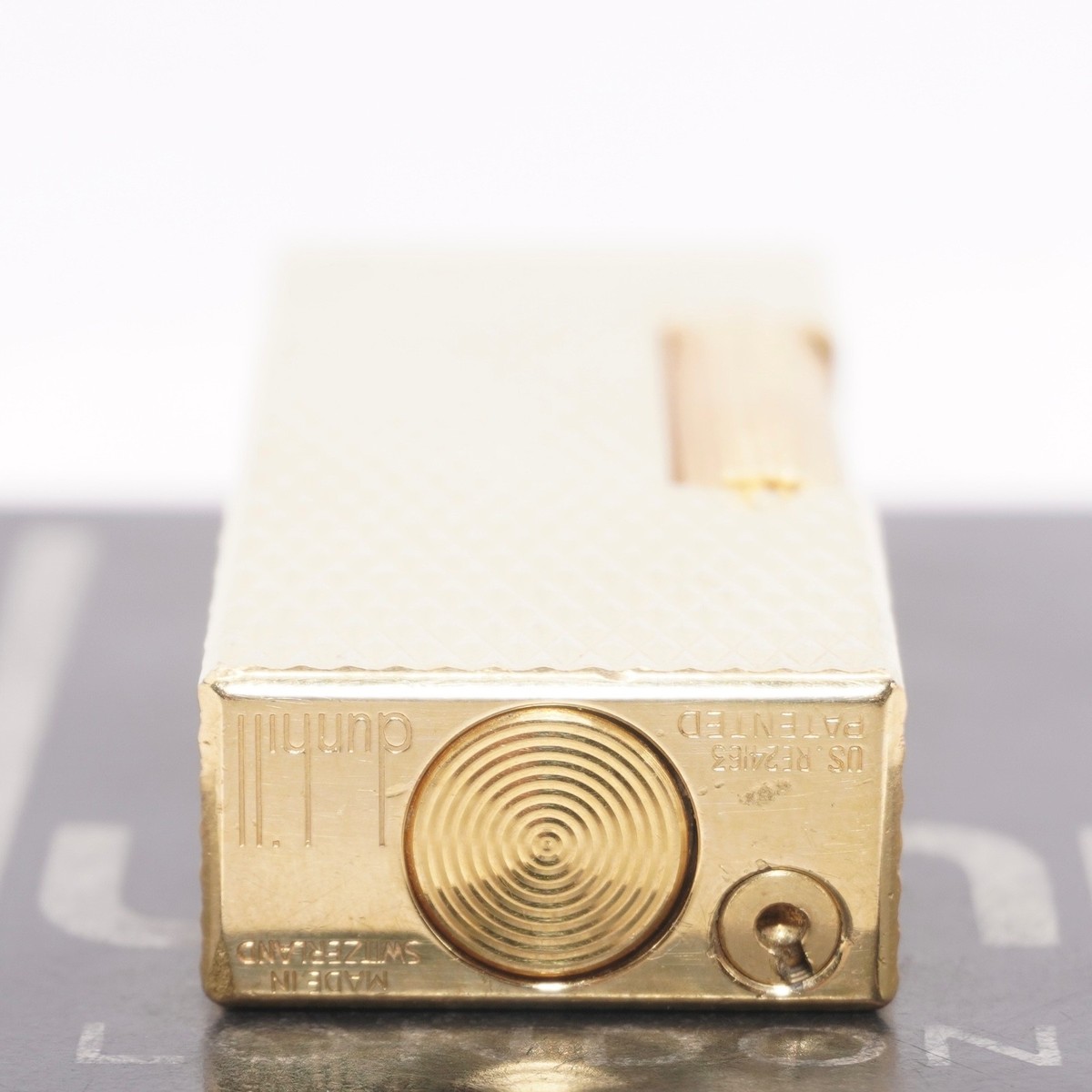 Dunhill Lighter Gold Diamond Pattern-Ultrasonically cleaned