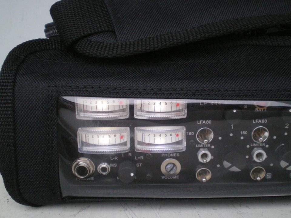 TW-LP444 4in/4 After-Fader Out 4in/4 Pre-Fader Out Portable ENG Audio Mixer - Image 4 of 4