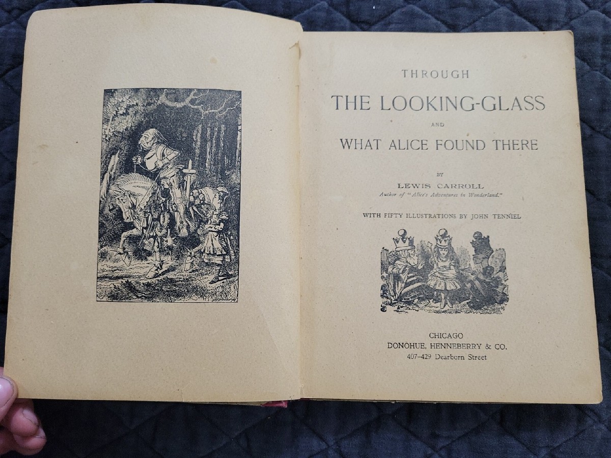 Alice Through the Looking-Glass ハードカバー Alice's Adventures in Wonderland and Through the Looking