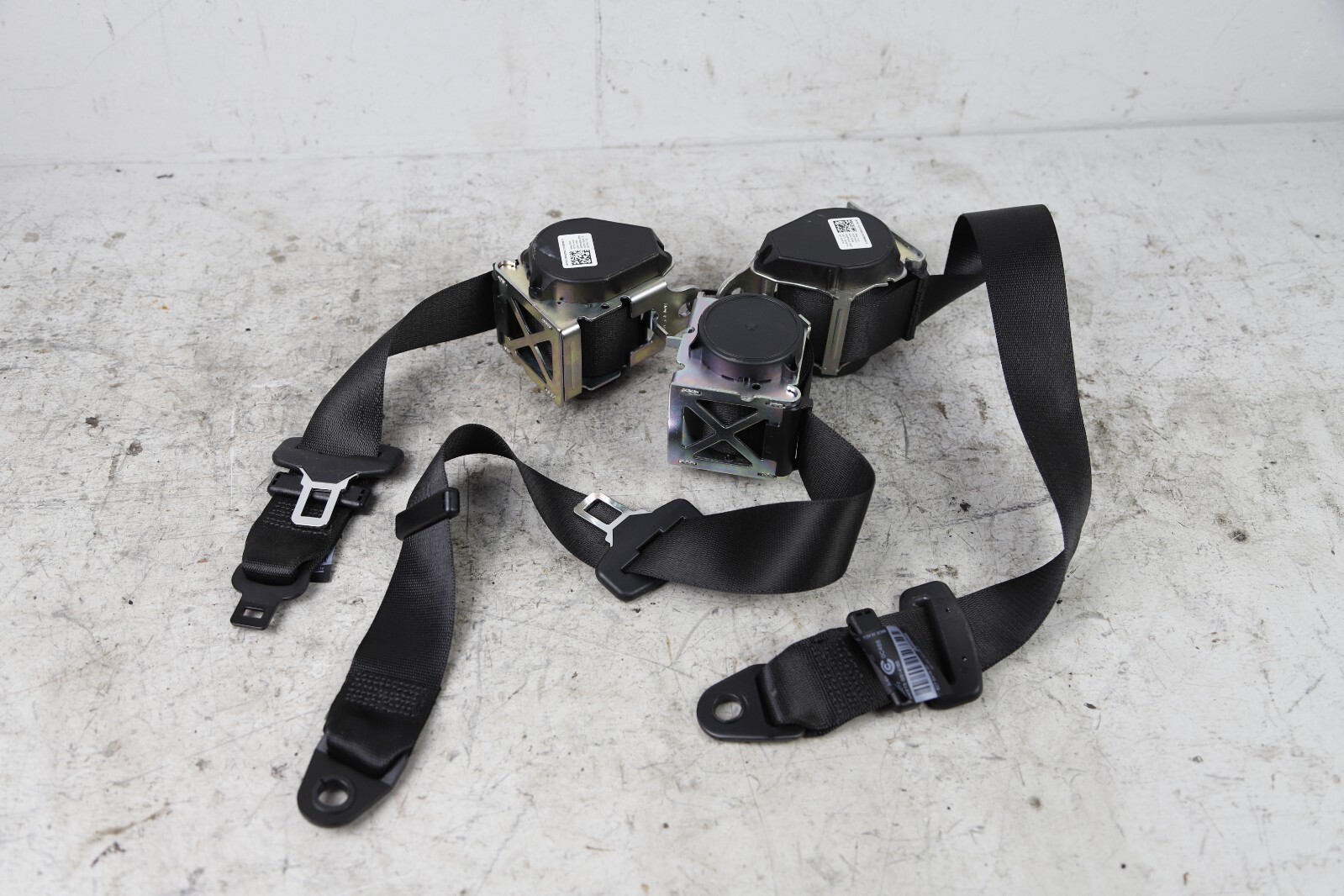 14-20 MASERATI GHIBLI REAR LEFT CENTER RIGHT MIDDLE SEAT BELT SEATBELT RETRACTOR