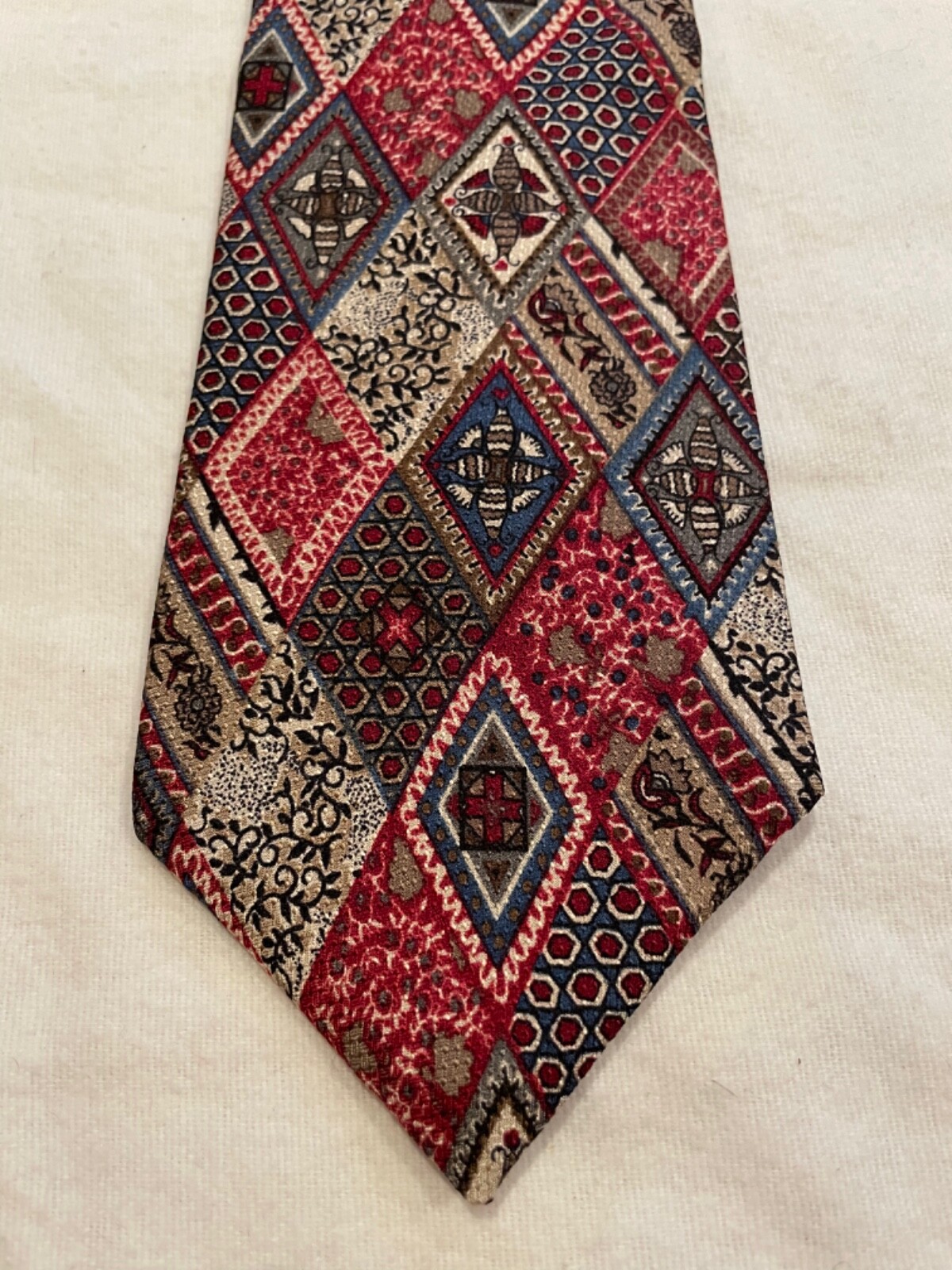 Guy Laroche Diffusion geometric quilt patchwork p… - image 3