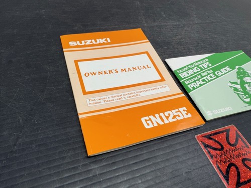 SUZUKI GN125E GN-125 ORIGINAL OWNERS MANUAL BOOK GUIDE - Picture 2 of 4