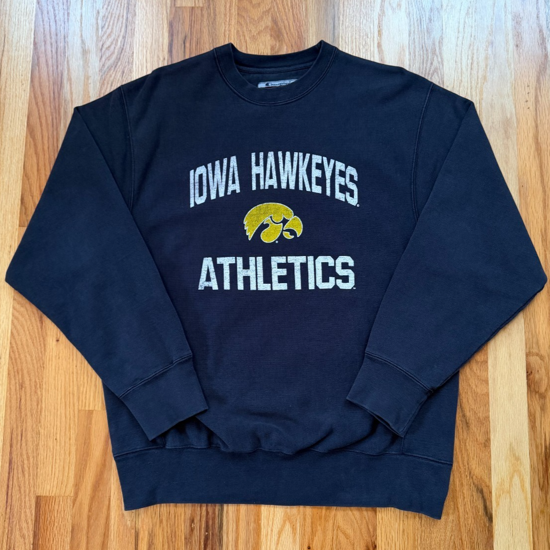 Mens Champion Reverse Weave Iowa Hawkeyes Sweatshirt M Black
