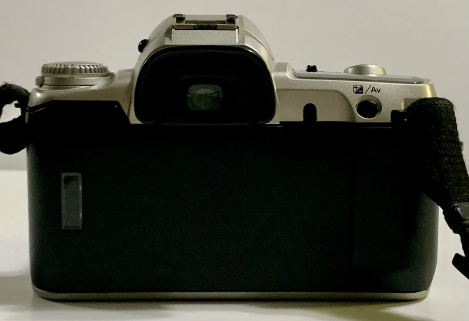 Pentax MZ-50 35mm AF SLR Film Camera W/ SMC Pentax-A 50mm f/2 Prime Lens & Strap - Image 4 of 4