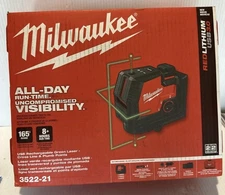 Milwaukee 3522-21 REDLITHIUM USB Rechargeable Green Cross w/ Plumb Points Laser