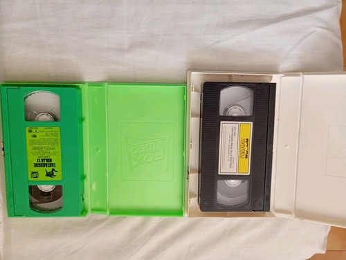 Lotto Tartarughe ninja vintage del 1988, 89, 91 + VHS I & II - Foto 6 di 9