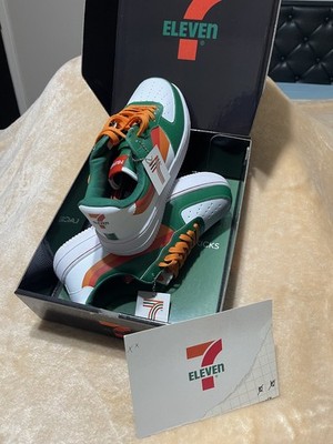 7-11 Promotional Sneakers, Size Men s 11 Women s 13, 7-11 Store Colors