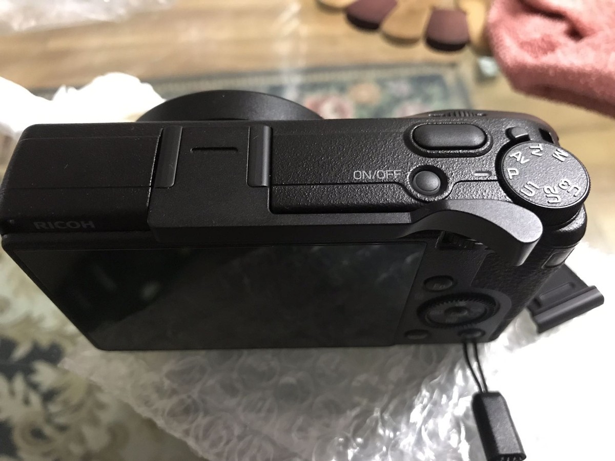 New Design Aluminum Thumb Up Grip Hot Shoe Cover For RICOH GR3 GR