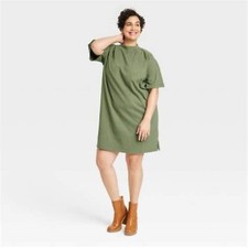 Universal Thread - Women's Elbow Sleeve Knit T-Shirt Dress - Green - Medium