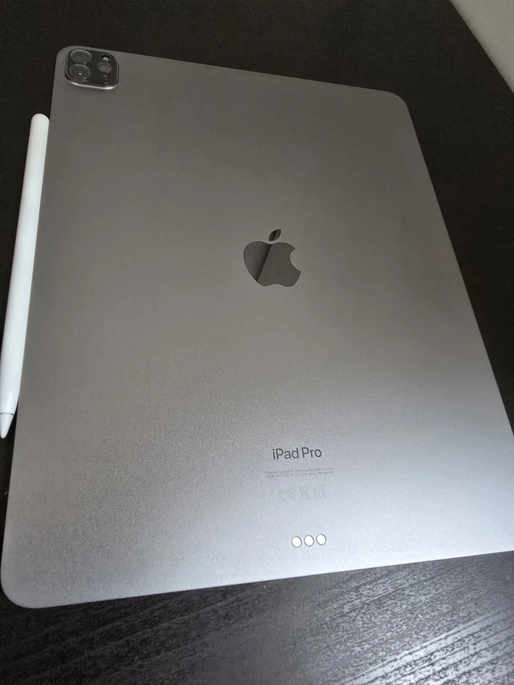 Apple iPad Pro 12.9 6.Gen WiFi (12,9 Zoll)256 GB spacegrau,ApplePenci + Keyboard - Bild 4 von 4